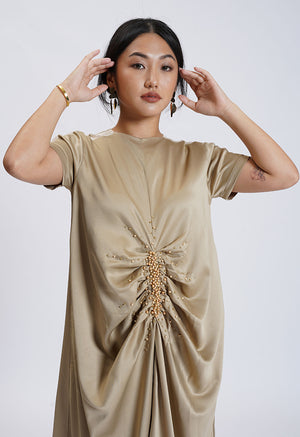 
            
                Load image into Gallery viewer, Riyadh Satin Drapery Dress Wanita - Gold
            
        
