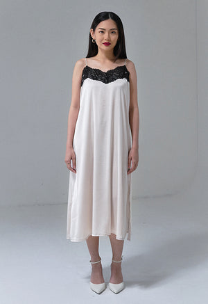 
            
                Load image into Gallery viewer, Holly Sleeveless Maxi Dress - Champagne
            
        